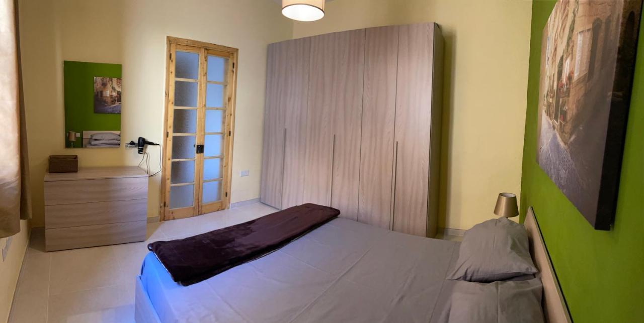 Sunset Modern Apt - near beach WIFI&cable TV Birżebbuġa Exterior foto